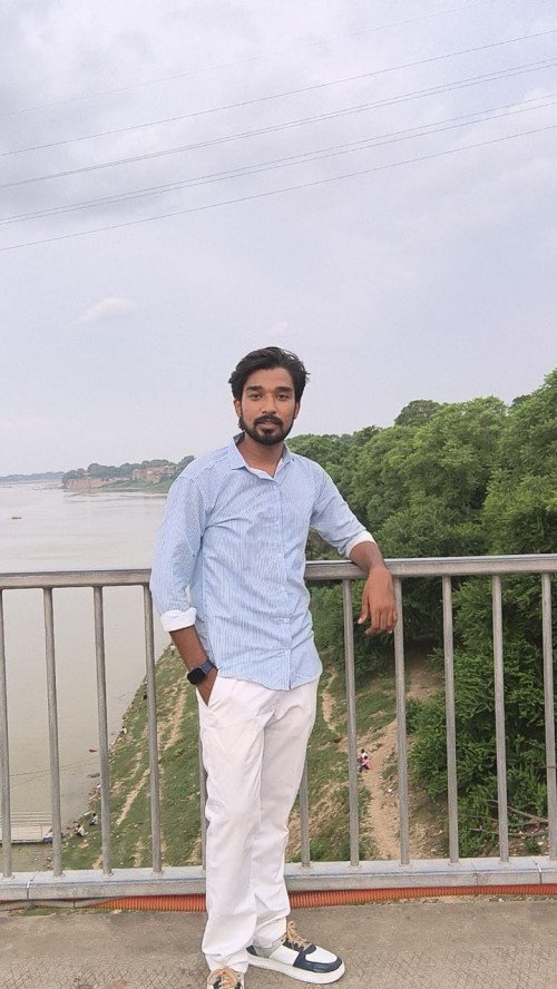 Devansh Ojha  home tutor in Prayagraj.